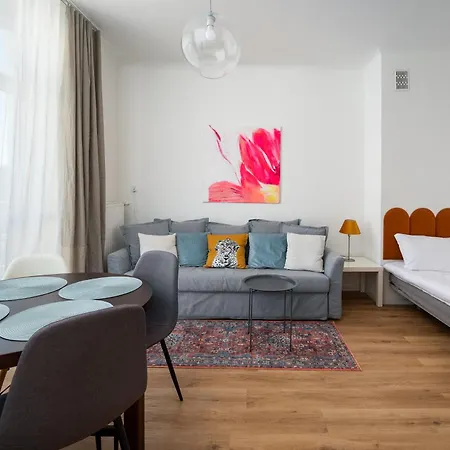 Plac Zbawiciela Cosy *